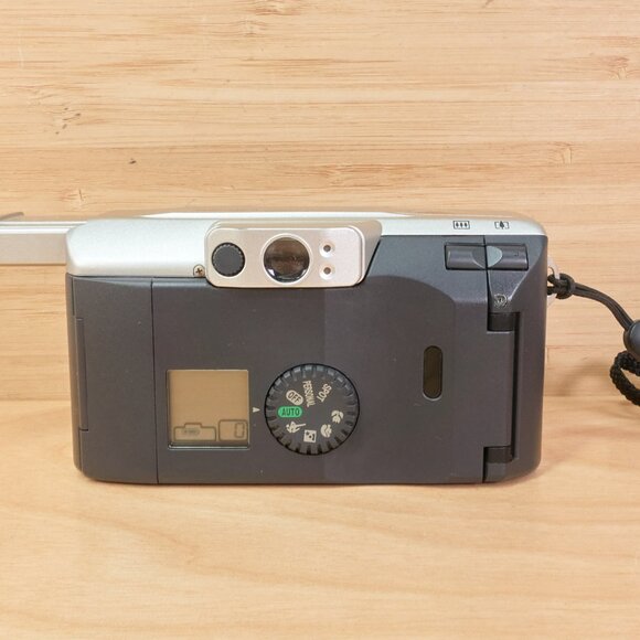 Canon Sure Shot Classic 120 Film Camera / 38-120mm Zoom Lens / Tested Working - Picture 5 of 9